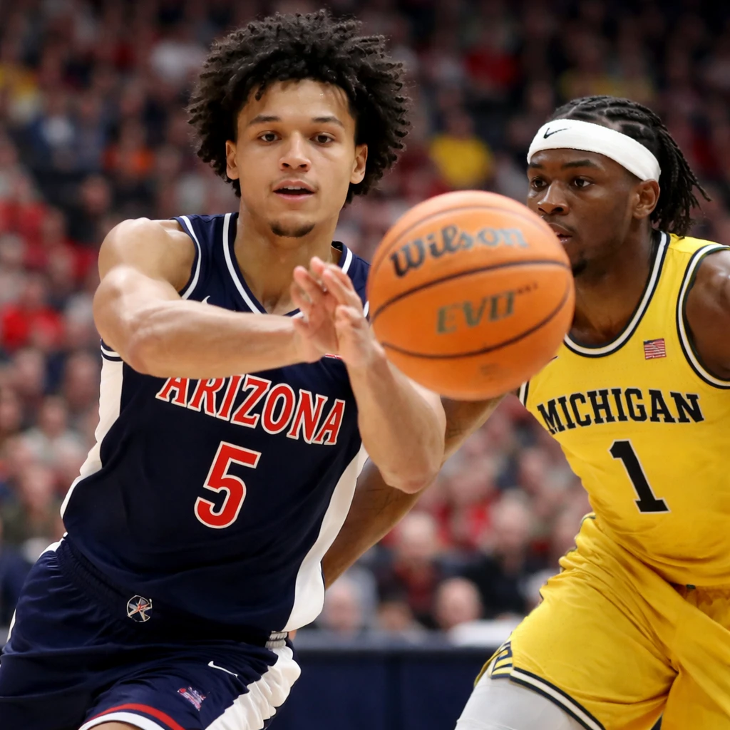 Arizona Retains No. 1 Men's Basketball Ranking by Narrow Margin Over Michigan